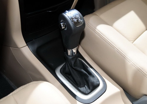 日产帅客MPV 2.0AT版上市