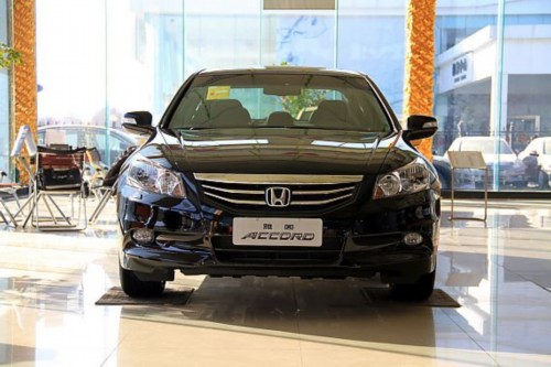 雅阁现金优惠2万元 送2年4万公里保养