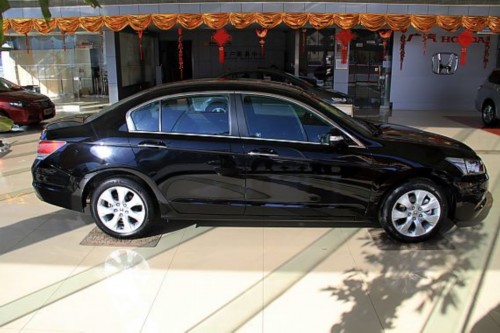 雅阁现金优惠2万元 送2年4万公里保养