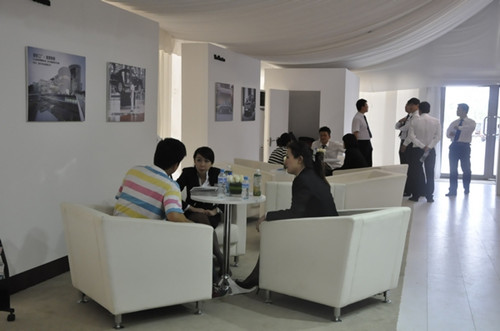 进口大众新辉腾对比试驾品鉴会 西安举行