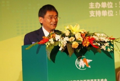 张相木：各部委正在研究汽车下乡政策