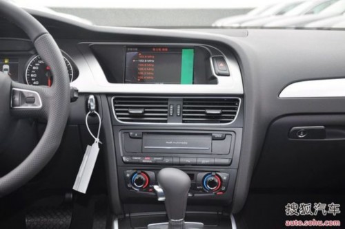 德系三强中型车PK 宝马3/奥迪A4L和奔驰C