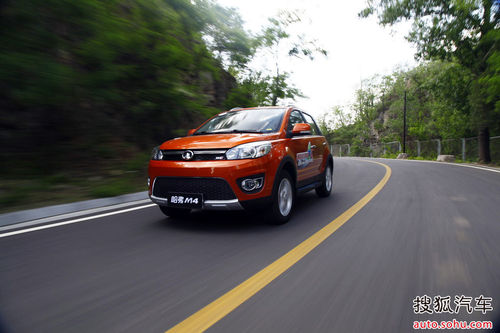 通过性 驾乘空间均突出 试驾哈弗M4 1.5L