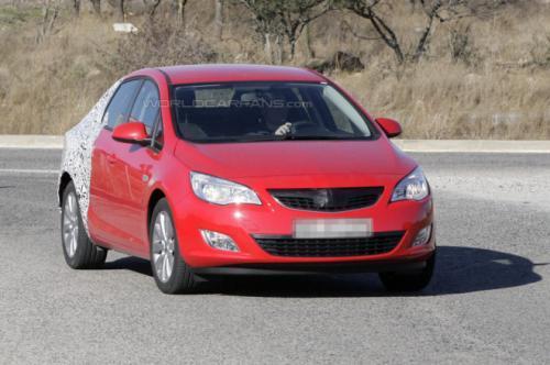 雅特三厢版官图发布 与英朗GT同平台打造