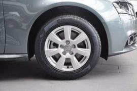 德系三强中型车PK 宝马3/奥迪A4L和奔驰C