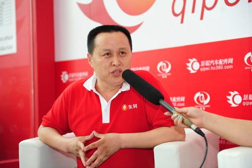 上海东昊油品有限公司的物流市场部总监刘胜伦